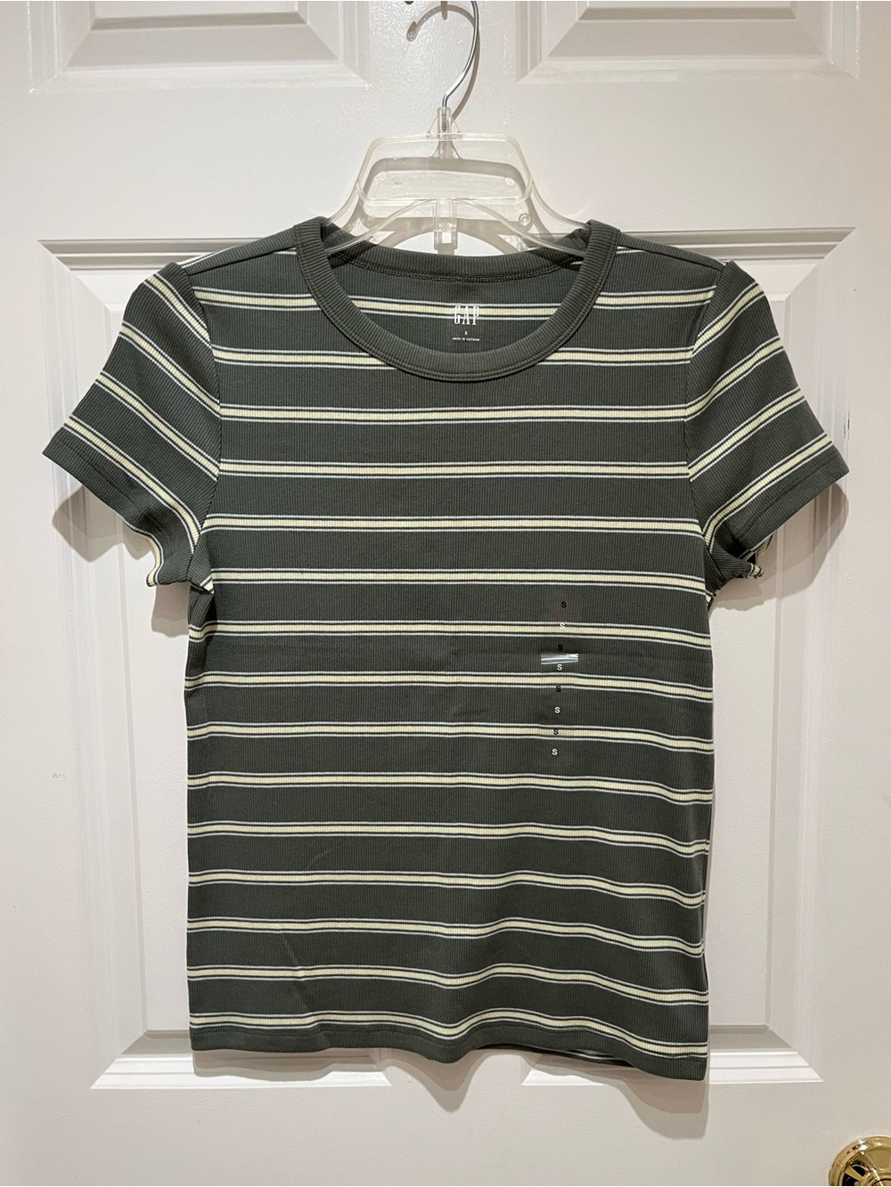 NWOT GAP Essential Ribbed Crewneck T-Shirt in Olive Green w/Yellow Stripes Small